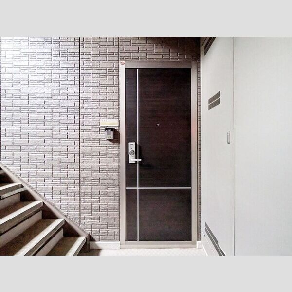 ヒラリバー103号室 玄関ドア