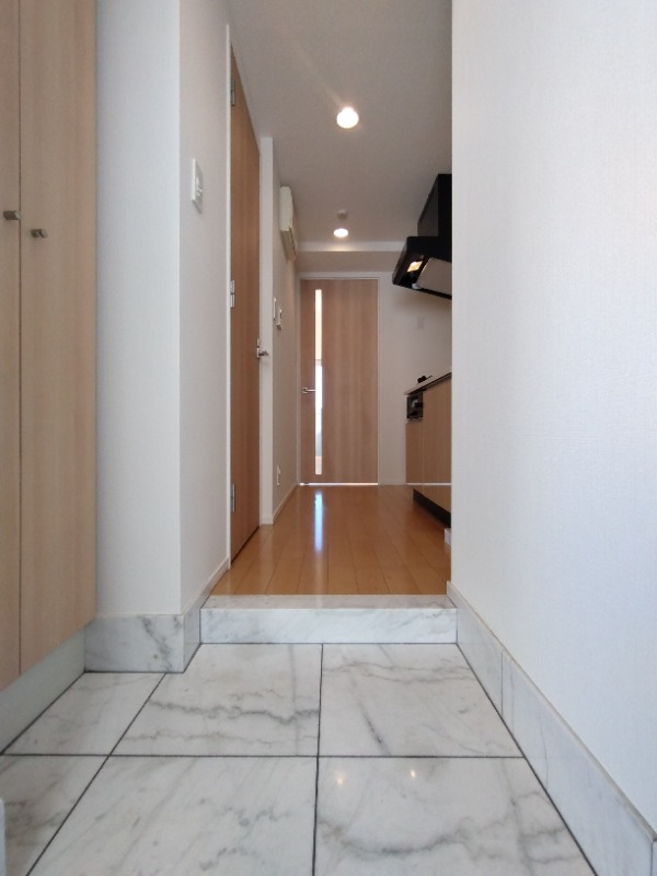 クレイシア新大塚5階 玄関