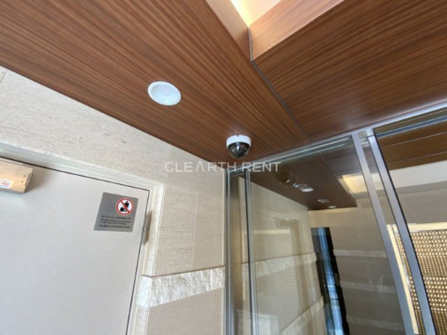 コンシェリア目白台 ＨＩＬＬＳＩＤＥ ＳＱＵＡＲＥ3階 防犯カメラ