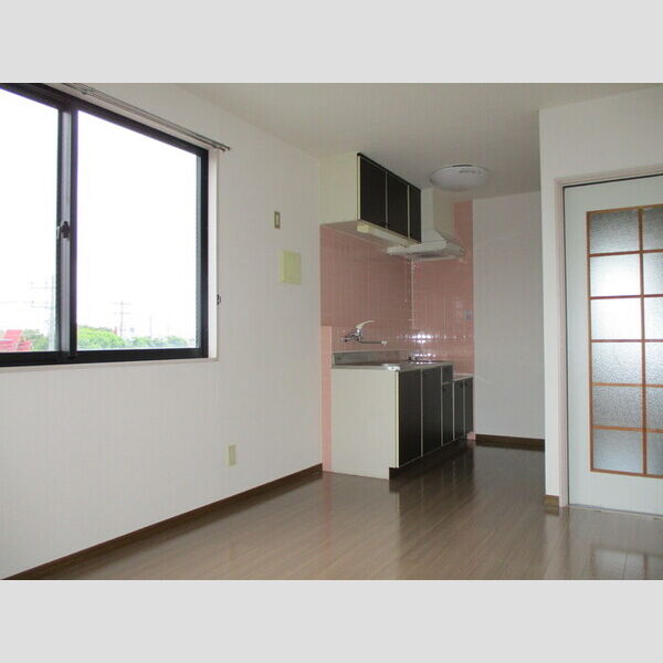 第5フェニックス 307(ダイニング)