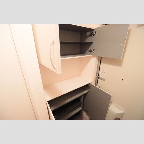 レ・リヤン.S シューズボックス