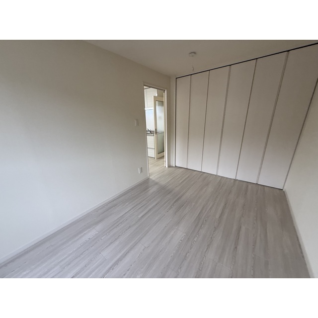 タウンコート旭町301号室 内観