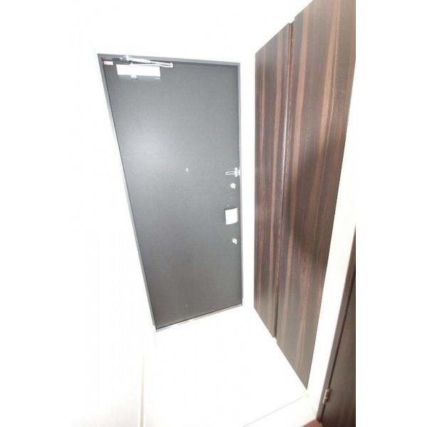 アビタ住吉302号室 玄関