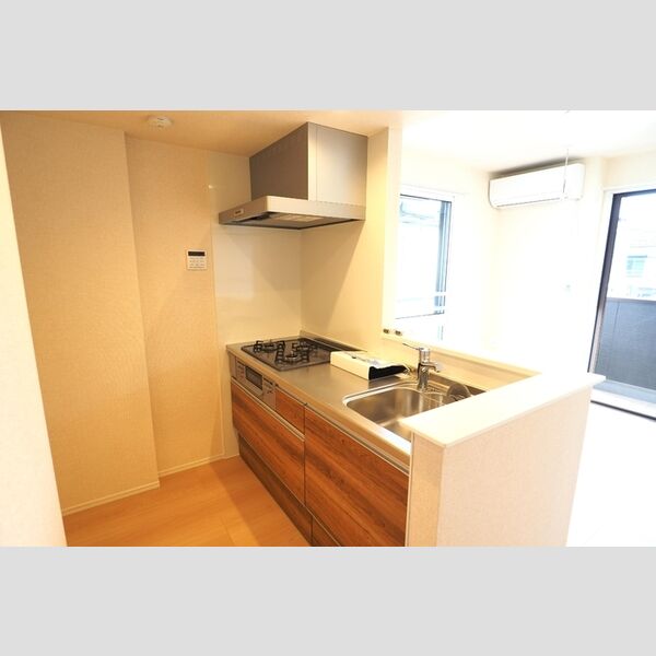 グラディーヴォレ201号室 対面キッチン