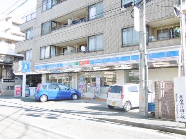 ＲＥＶＩＯ陣屋 【コンビニエンスストア】ローソン小杉陣屋町店まで425ｍ
