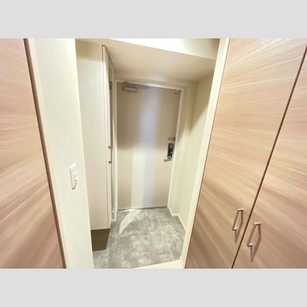 ベイサイドヒルズ関内 玄関