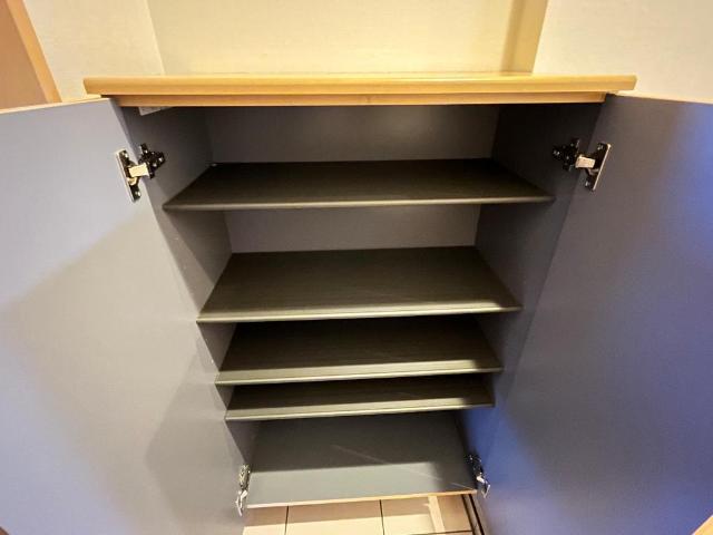 サンライズ戸田 下駄箱