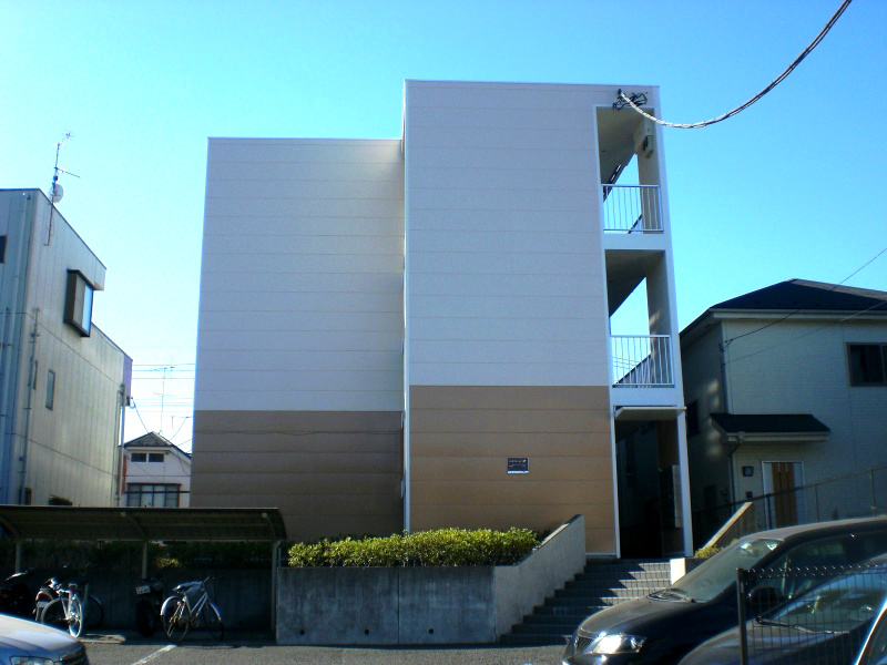 レオパレスルミエール０２の外観画像