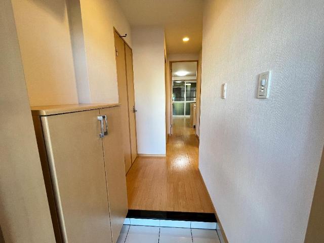 サンライズ戸田 玄関