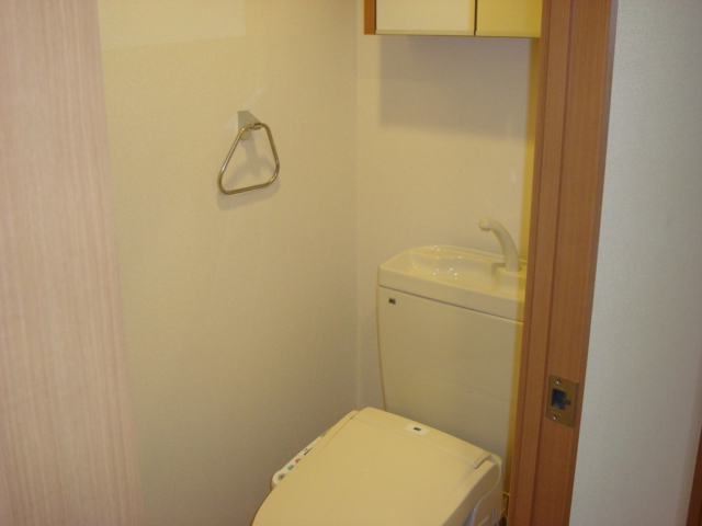 ＥＶＥＲ　ＳＨＩＮＥ　ＳＨＯＮＡＮ トイレ