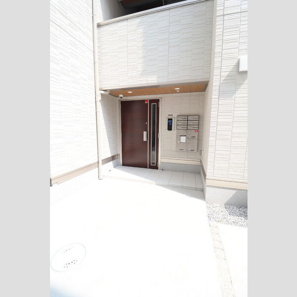 モンステラ エントランス