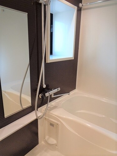 ＲＥＦＲＡＭＥ ５ Ｉｒｉｙａ7階 浴室