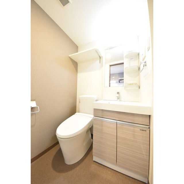 Court Blanche0513号室 内観