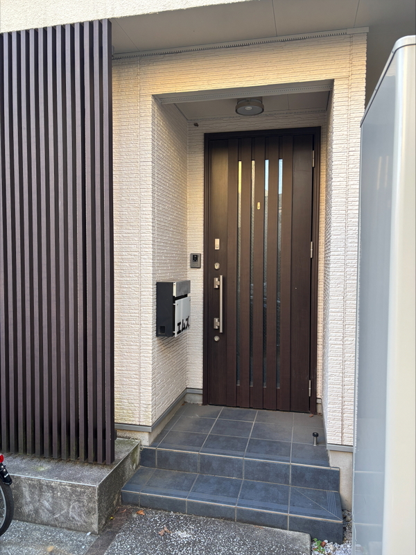 エムズ エントランス