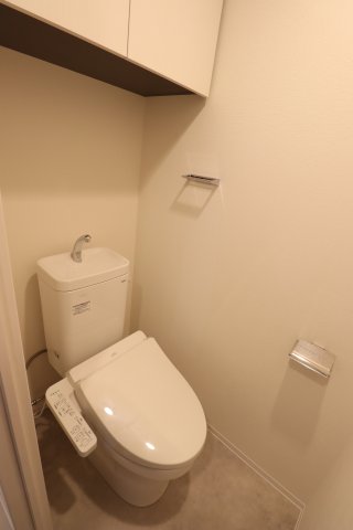 GENOVIA新子安1002号室 トイレ