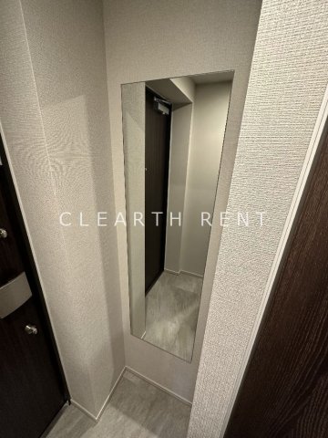 コンシェリア中野弥生町 ＴＨＥ ＲＥＳＩＤＥＮＣＥ1階 姿見ミラー
