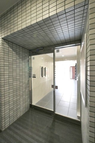 ペアパレス六町2号館6階 外観