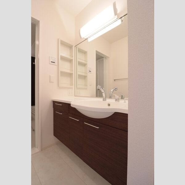 Crecia103号室 洗髪洗面化粧台