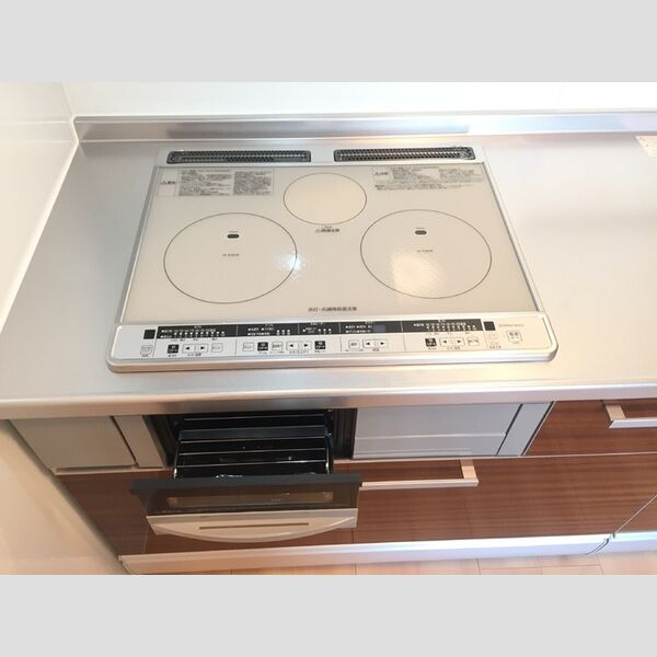 Anjewel IHなので火を使わず安全です