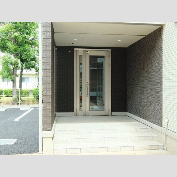 マリアエレナ301号室 エントランス