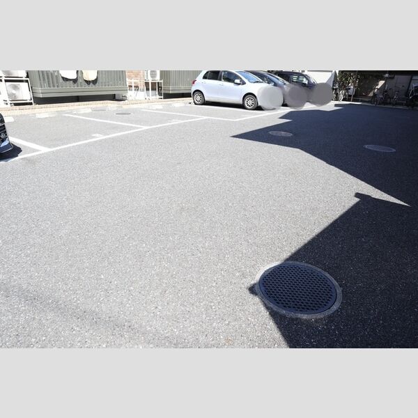 リリー坂下　A/BB102号室 駐車場