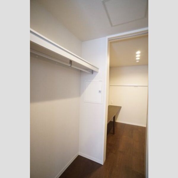 Purple7 西葛西103号室 収納