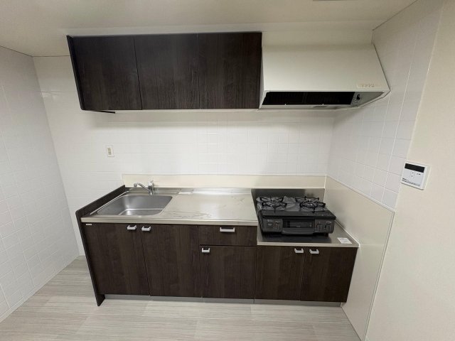 緑と海辺のフロレッタ103号室 キッチン