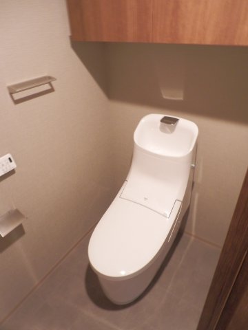 びゅうリエットグラン新宿戸山1102号室 トイレ