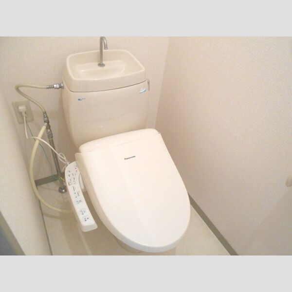 プリムヴェール　参番館 温水洗浄暖房便座