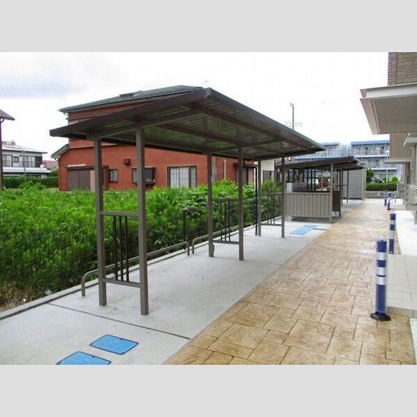 アピタコート 駐輪場