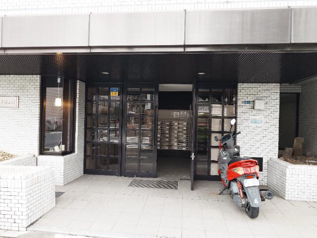 ダイニチ館Ｆ－２(F-002) エントランス