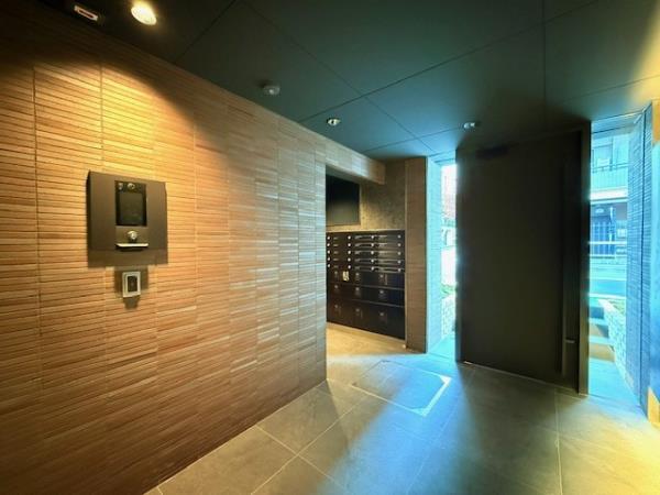 ＣＯＭＰＯＳＩＴＥ　大井町　ＨＩＬＬＴＯＰ3階 エントランス