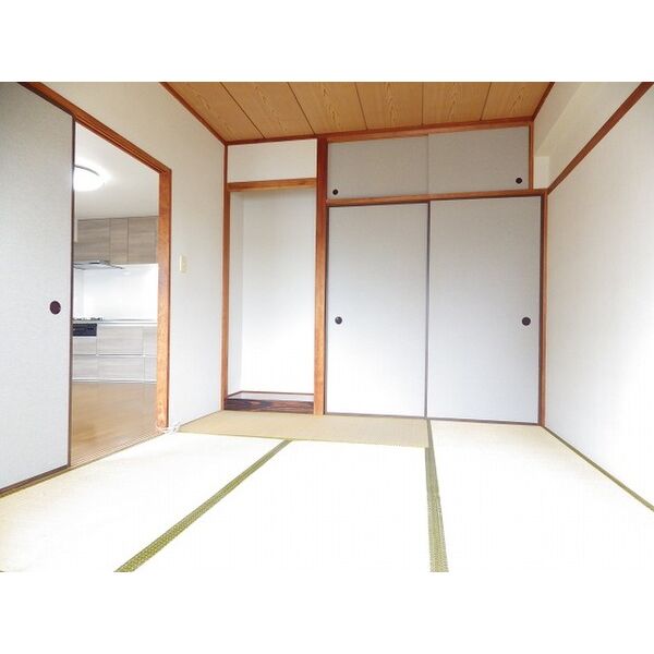 アリーナ湘南805号室 寝室