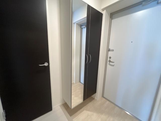 ディアパレス宮の前403号室 玄関