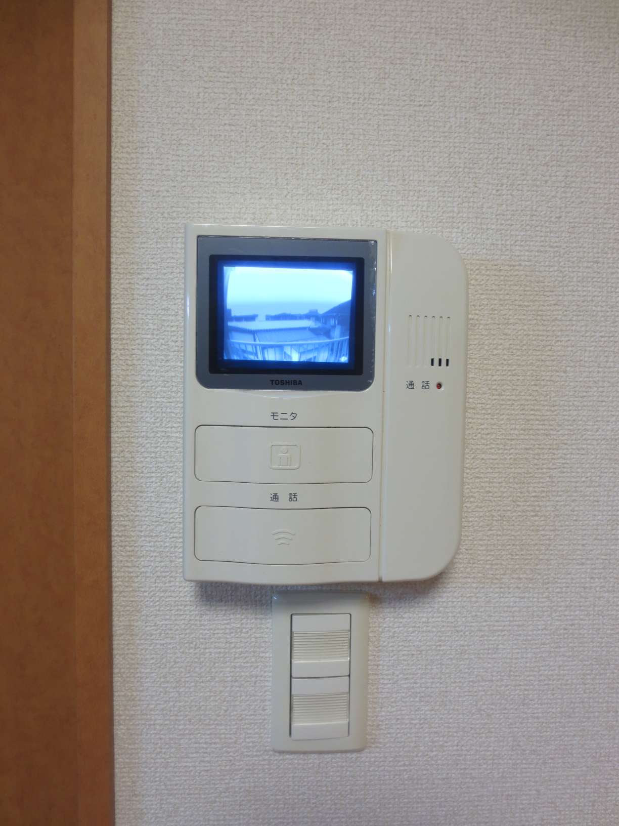 レオパレスポトリバＩ110号室 玄関