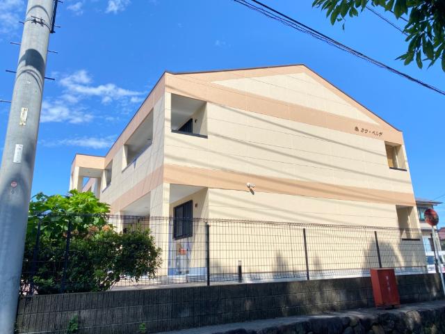 カサ・ベルデ 外観写真（昼）