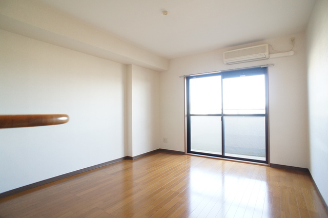 メゾン・デュ・リラ0203号室 日当たり良好、全面建物なし