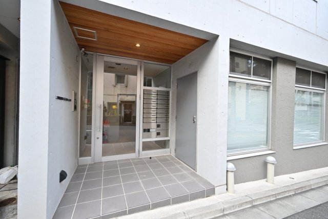 新宿早稲田レーベル エントランス