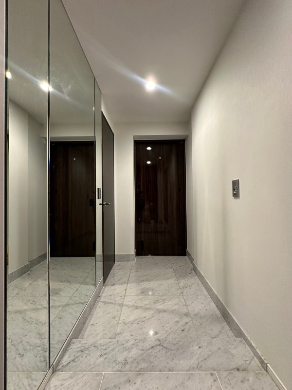 プラウド恵比寿南 玄関