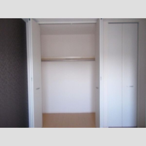 スカイヒル横濱六ッ川　B棟302号室 収納