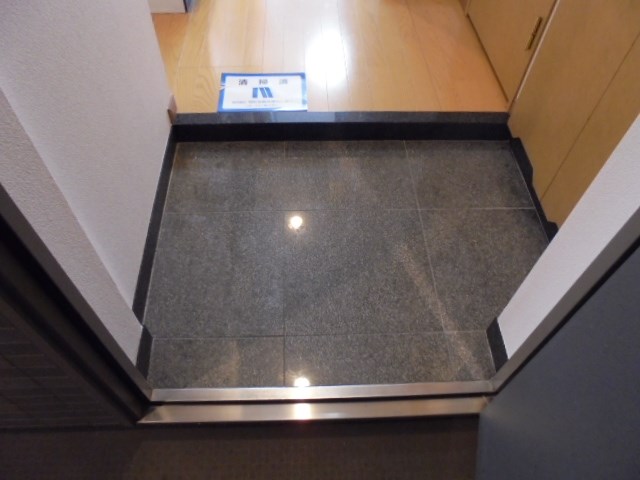 ルーブル下北沢2階 玄関