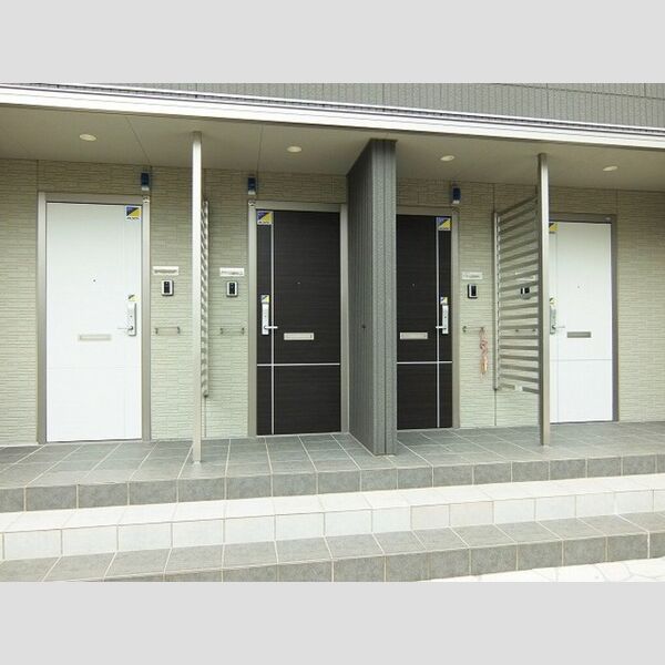 グランレーヴ　A エントランス