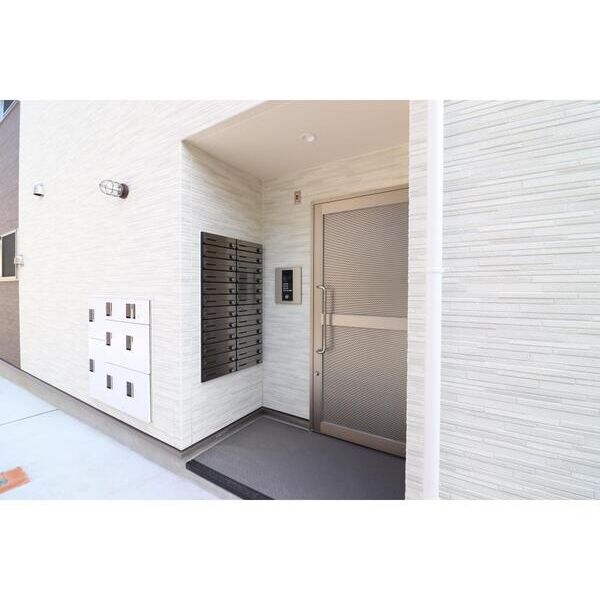 ミリアビタ大森台101号室 エントランス