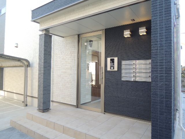 ヴィラ　花水木 エントランス