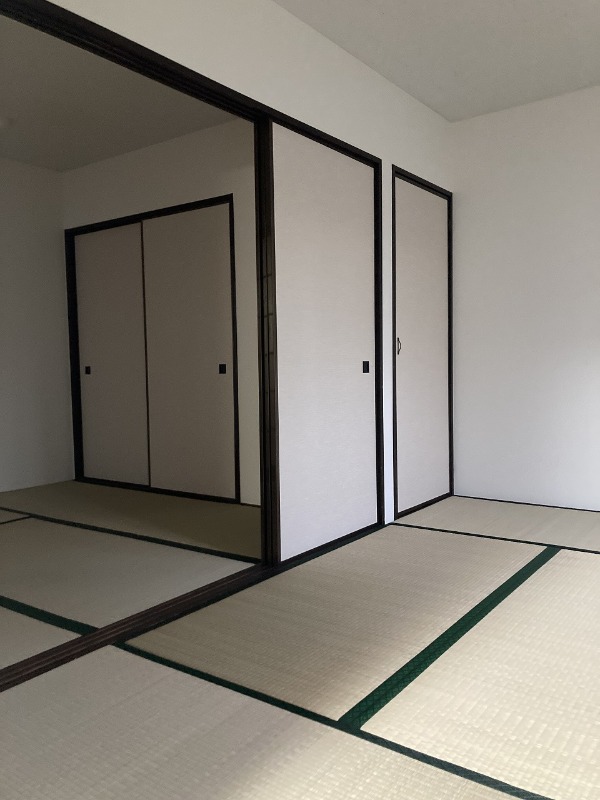 アゼリアⅢ1階 内観