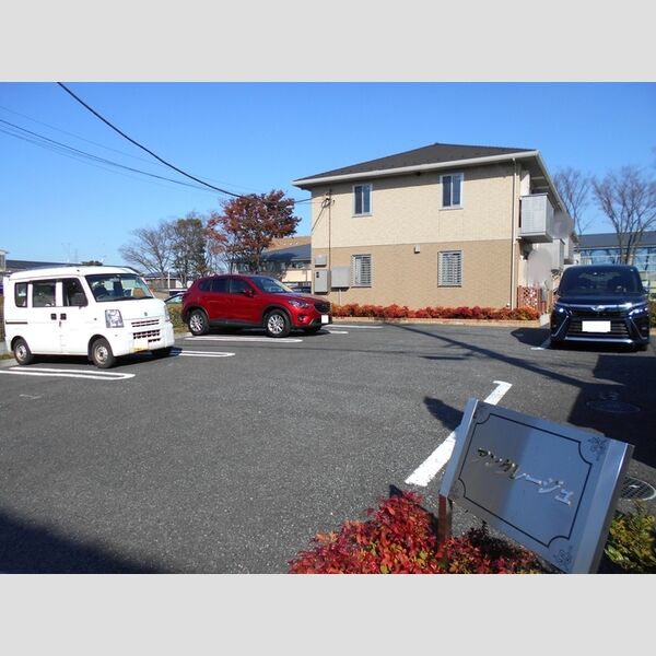 アンクレージュ 駐車場
