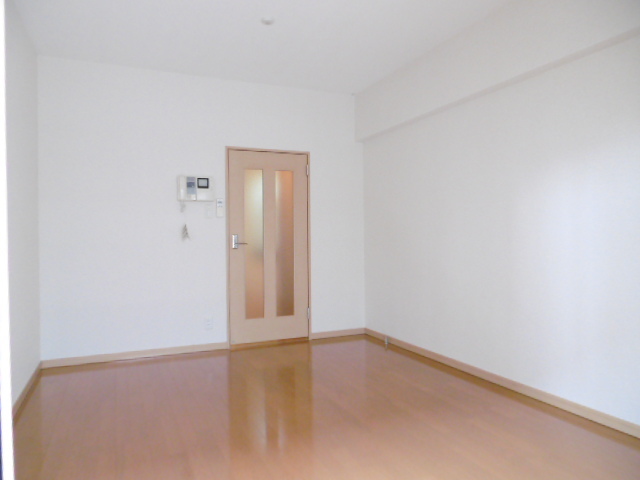 トレセリア横山0904号室 キレイな洋室です