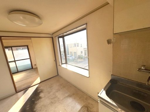 領家レジデンス クリーニング前の写真です