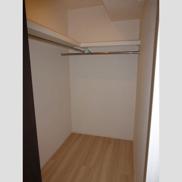 ランプロス緑町 ウォークインクロゼット