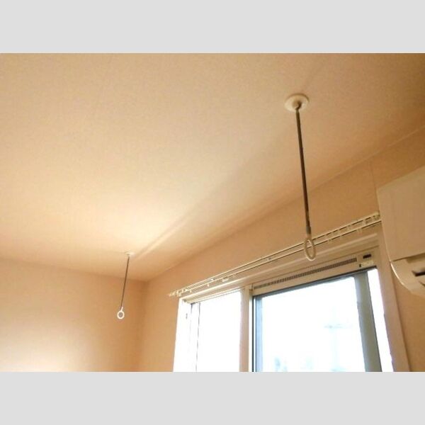 コーエイハイム101号室 室内物干し